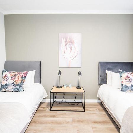 Two Greenpoint Mews With Back Up Power For Loadshedding Plettenberg Bay Ngoại thất bức ảnh